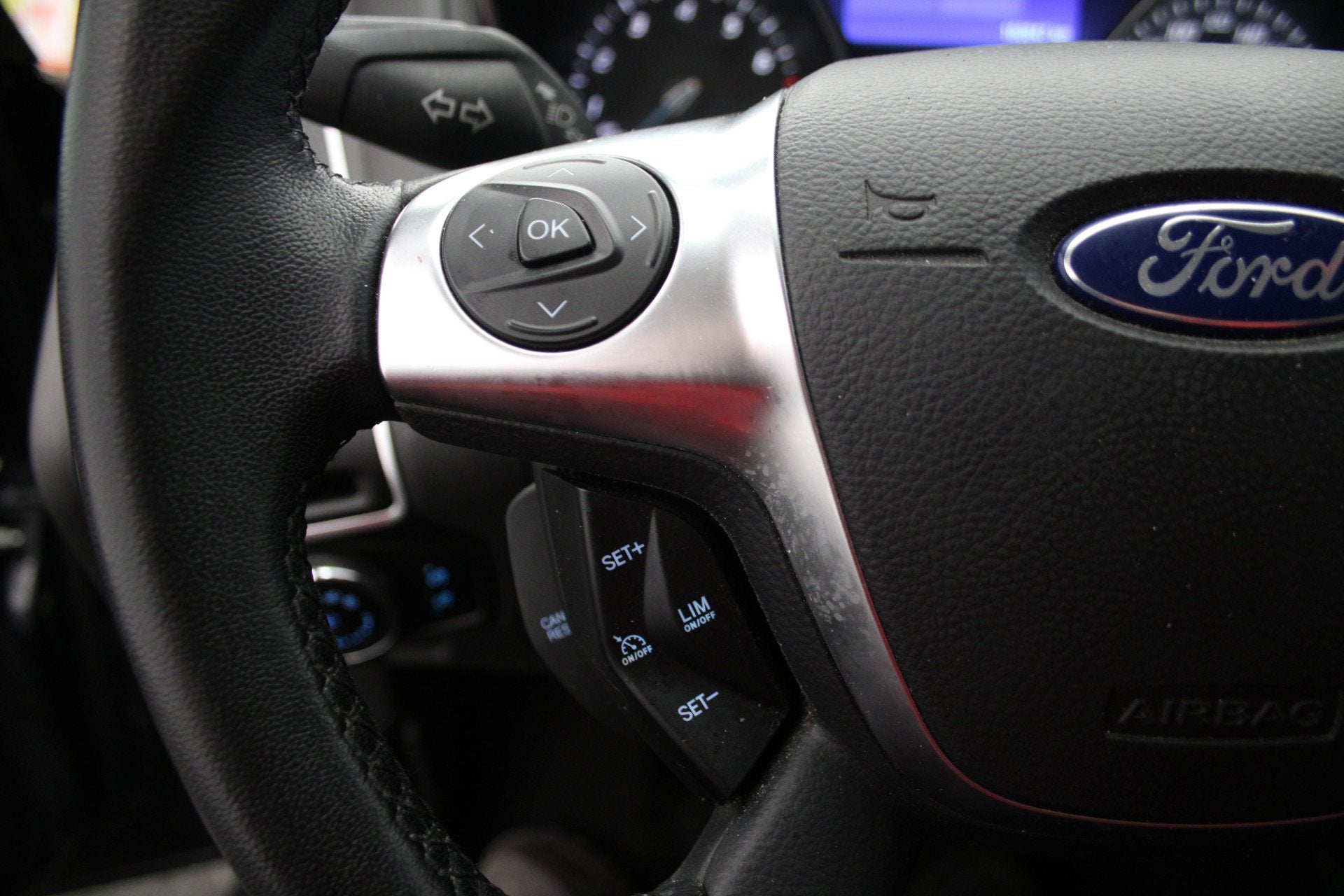 Foto 22 van Ford FOCUS Wagon 1.0 EcoBoost Titanium nette station met tre