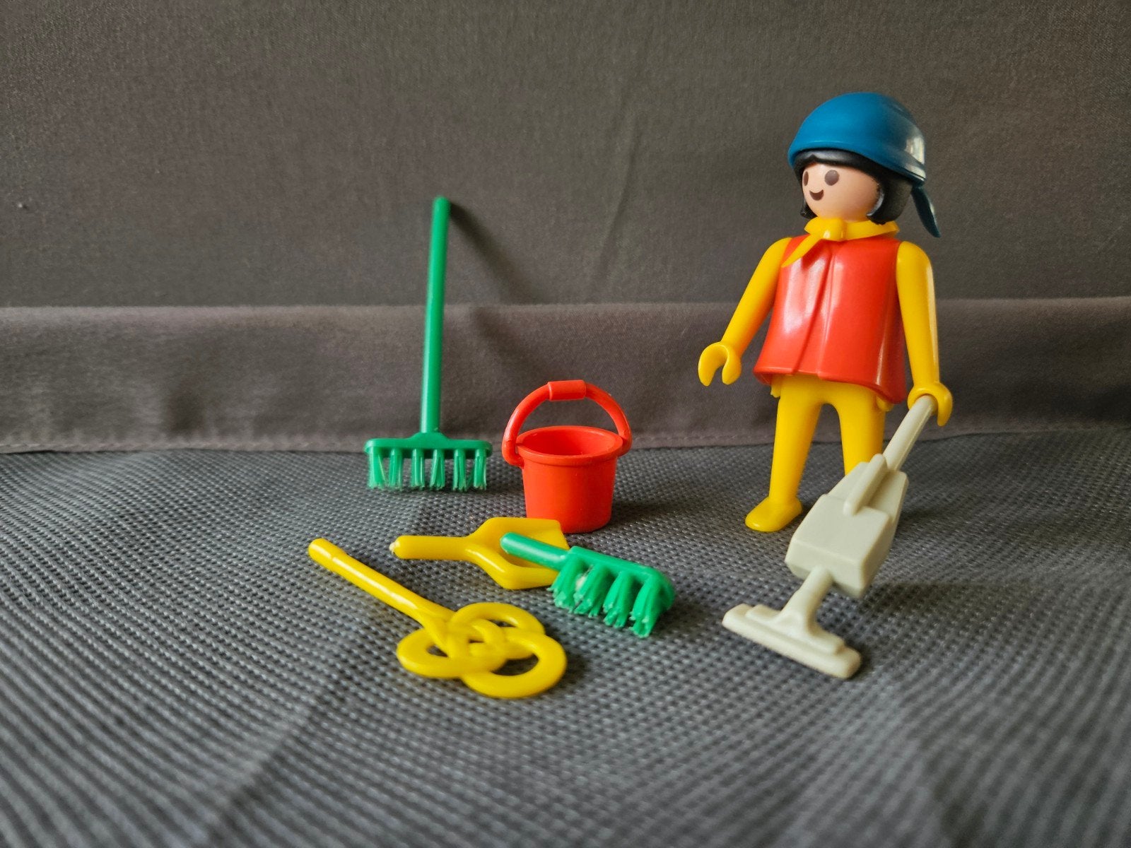 Playmobil schoonmaakster vintage, Complete set, Ophalen of Verzenden, Zo goed als nieuw, Figuren