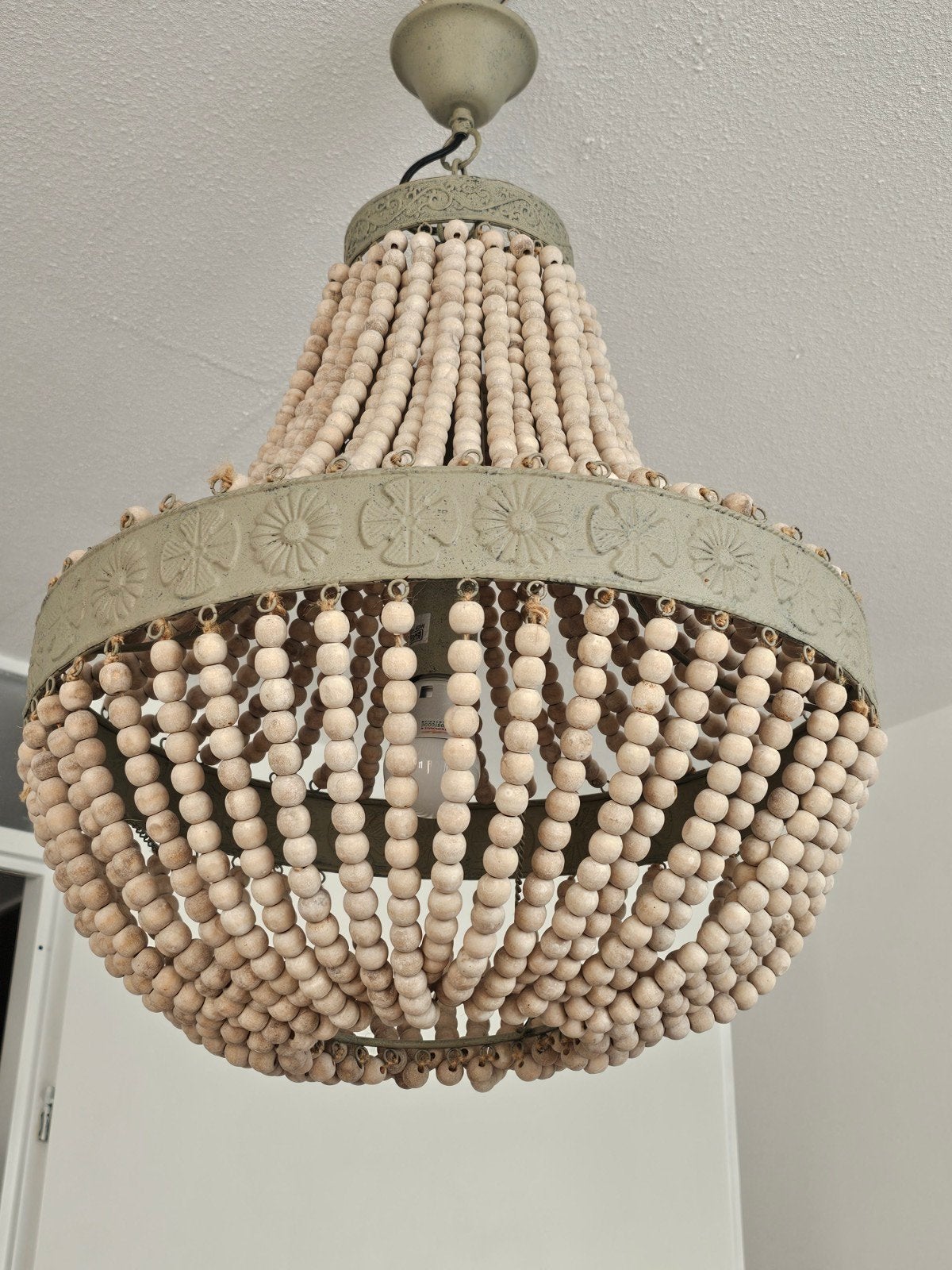 Bohemian houten kralen kroonluchter, Huis en Inrichting, Lampen | Hanglampen, Bohemian, Zo goed als nieuw, Hout, E27 (groot)