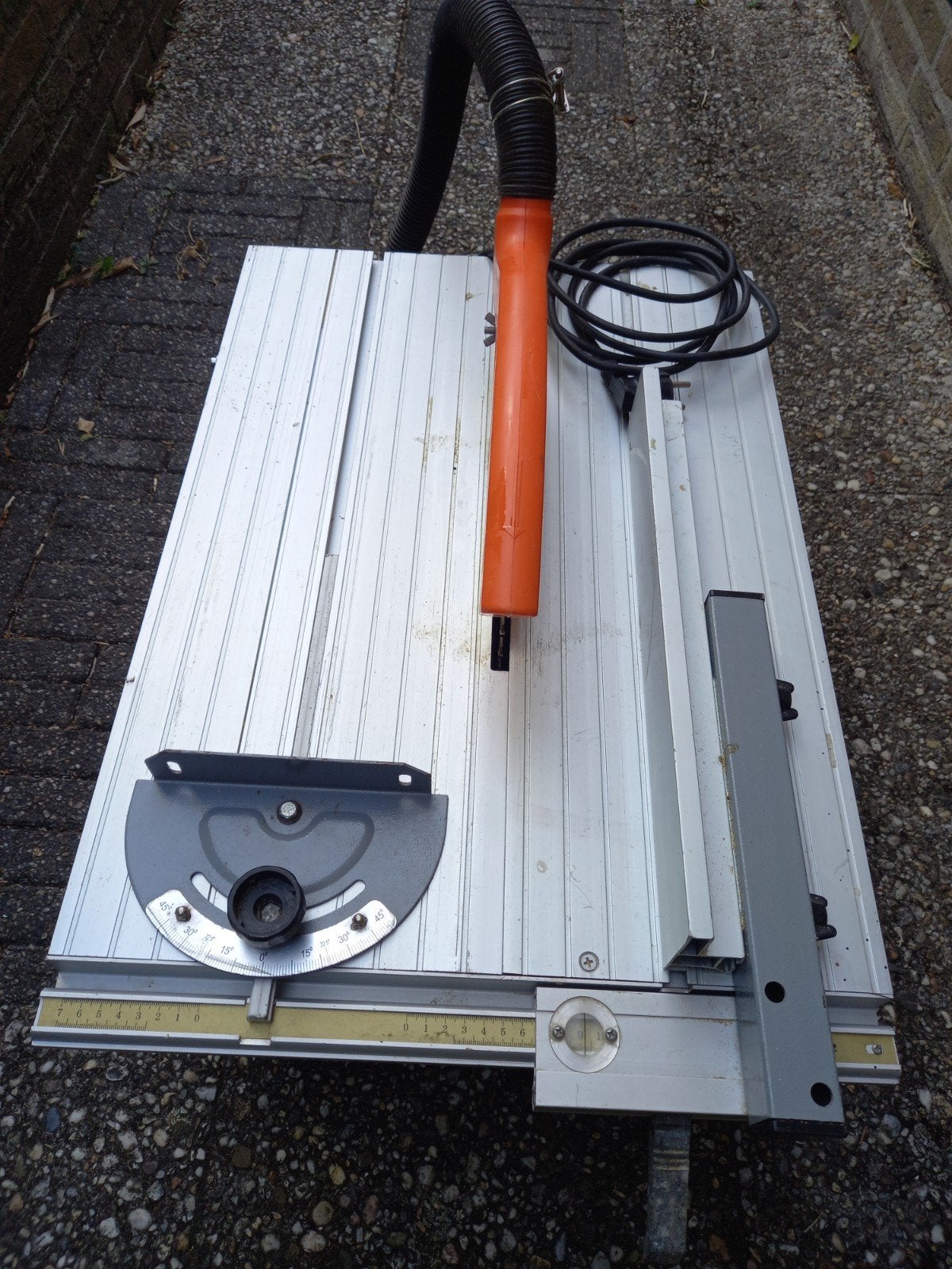 Zaagtafel, Einhell 1200 watt., Ophalen, Gebruikt, Cirkelzaag, 30 tot 70 mm