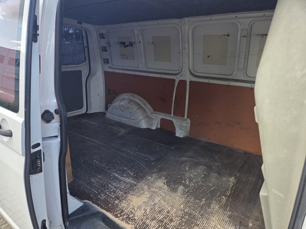 Foto 21 van SUPER MOOIE VW Transporter AUTOMAAT  C 2.0 D 2011