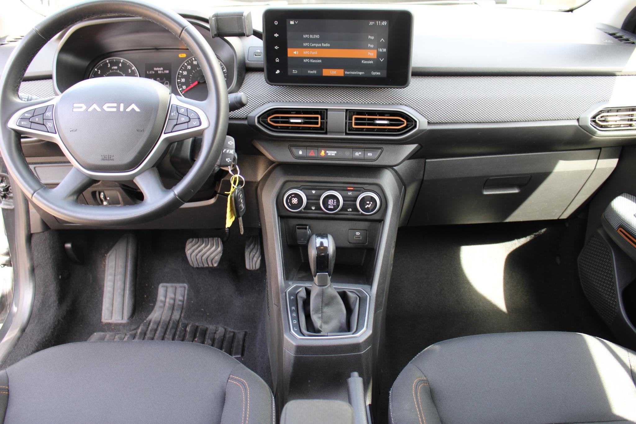 Dacia Sandero Stepway 1.0 TCe 90 Comfort | Automaat | Cruise, Stof, Met garantie (alle), 91 pk, 3 cilinders
