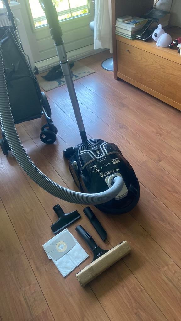 Stofzuiger rowenta, Witgoed en Apparatuur, Stofzuigers, Ophalen, Zo goed als nieuw, Stofzak, Minder dan 1200 watt