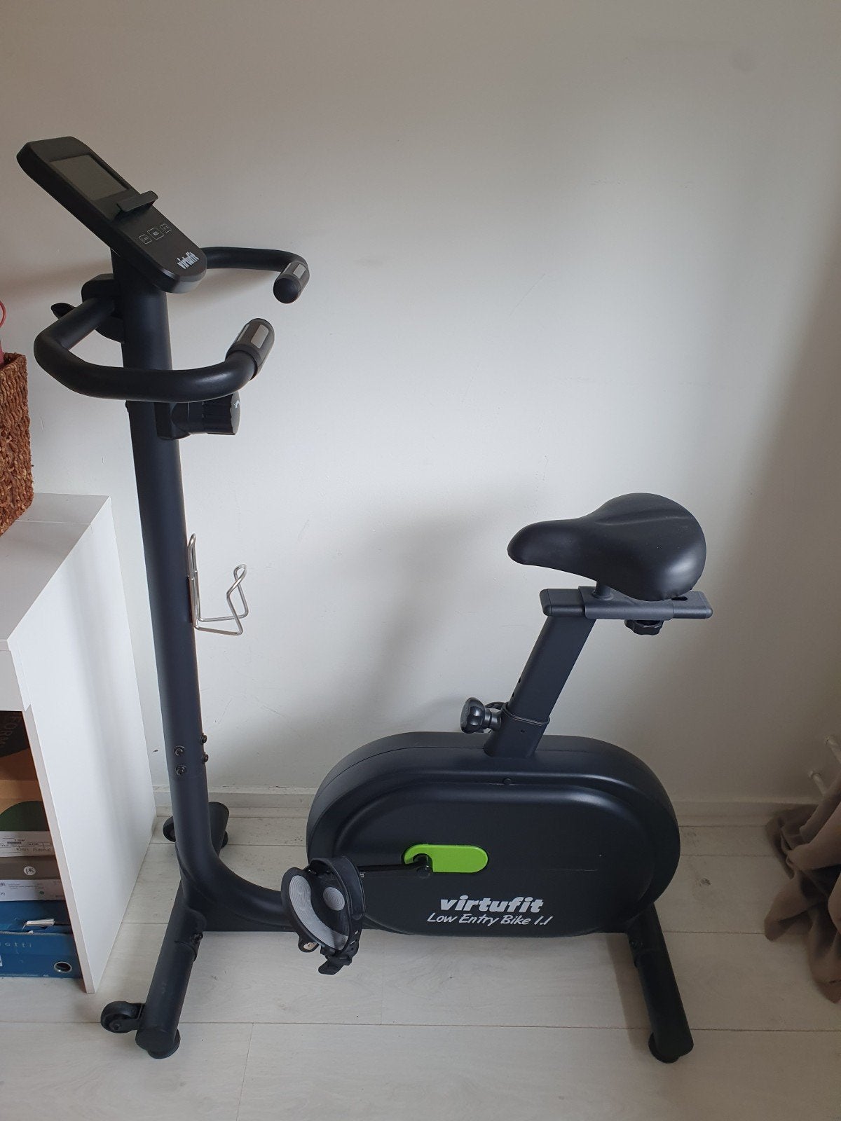 VirtuFit Low Entry Bike 1.1 Hometrainer, Sport en Fitness, Ophalen, Zo goed als nieuw, Metaal, Benen