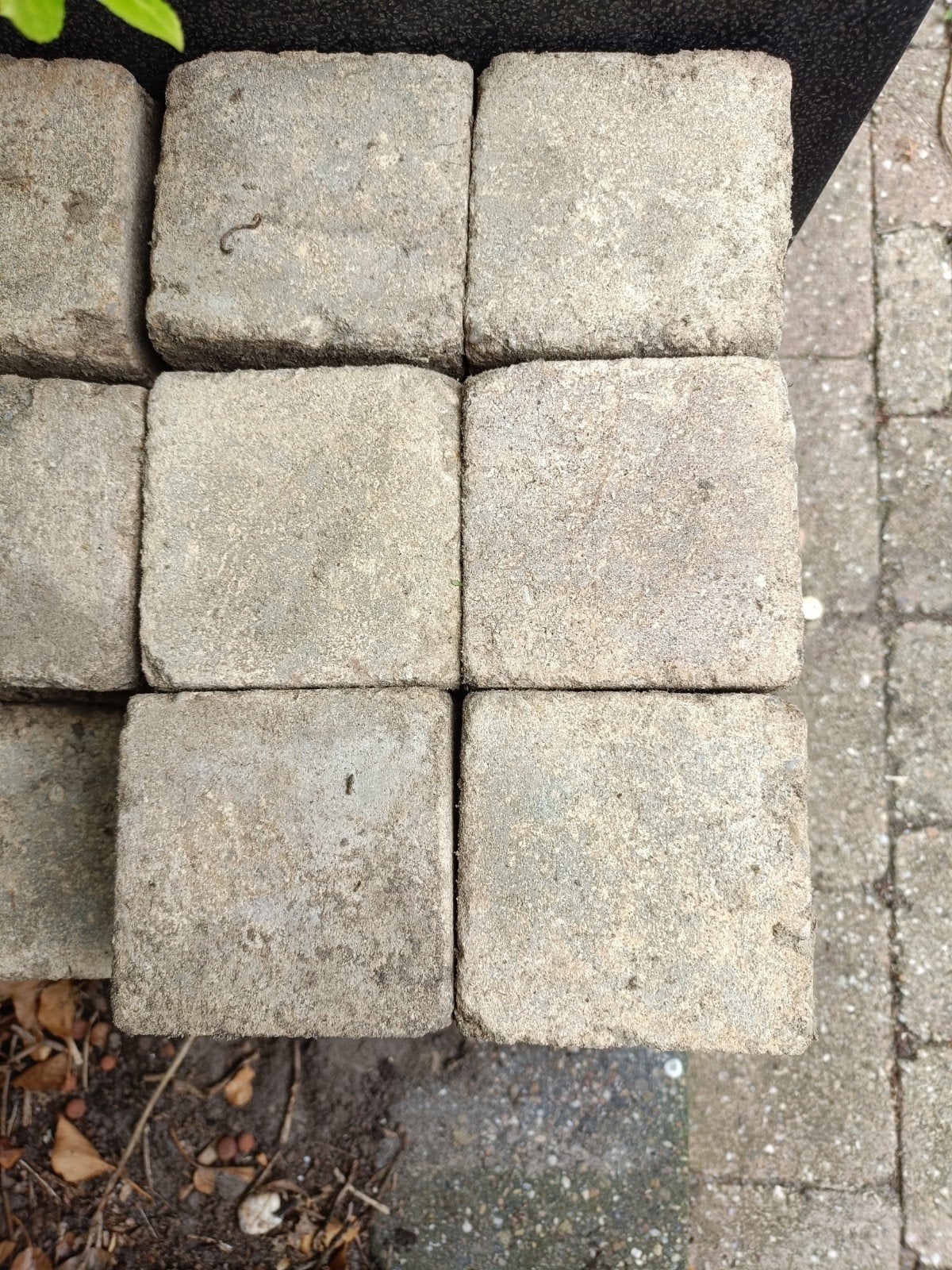 Terrastegels beschikbaar klein10x10 cm en groot 15x20 cm, Ophalen, Gebruikt, 10 m² of meer, Beton