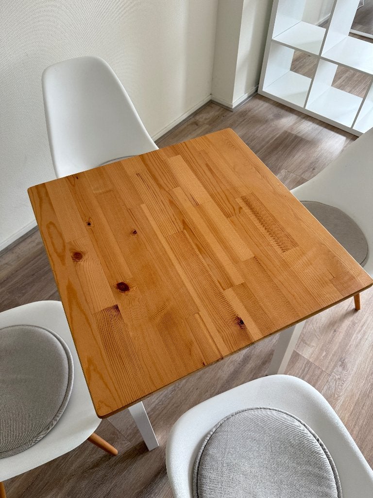 Dining Table with 4 Chairs – Wooden Top, White Frame, Huis en Inrichting, Ophalen, 50 tot 100 cm, Vierkant, Zo goed als nieuw