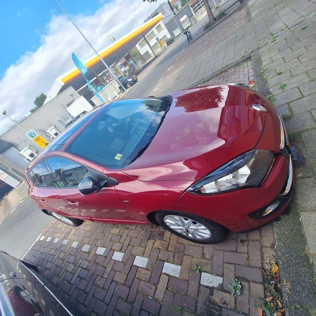 Renault Mégane 1.5 DCI 81KW HB 2013 Rood, Zwart, 4 cilinders, Origineel Nederlands, Particulier