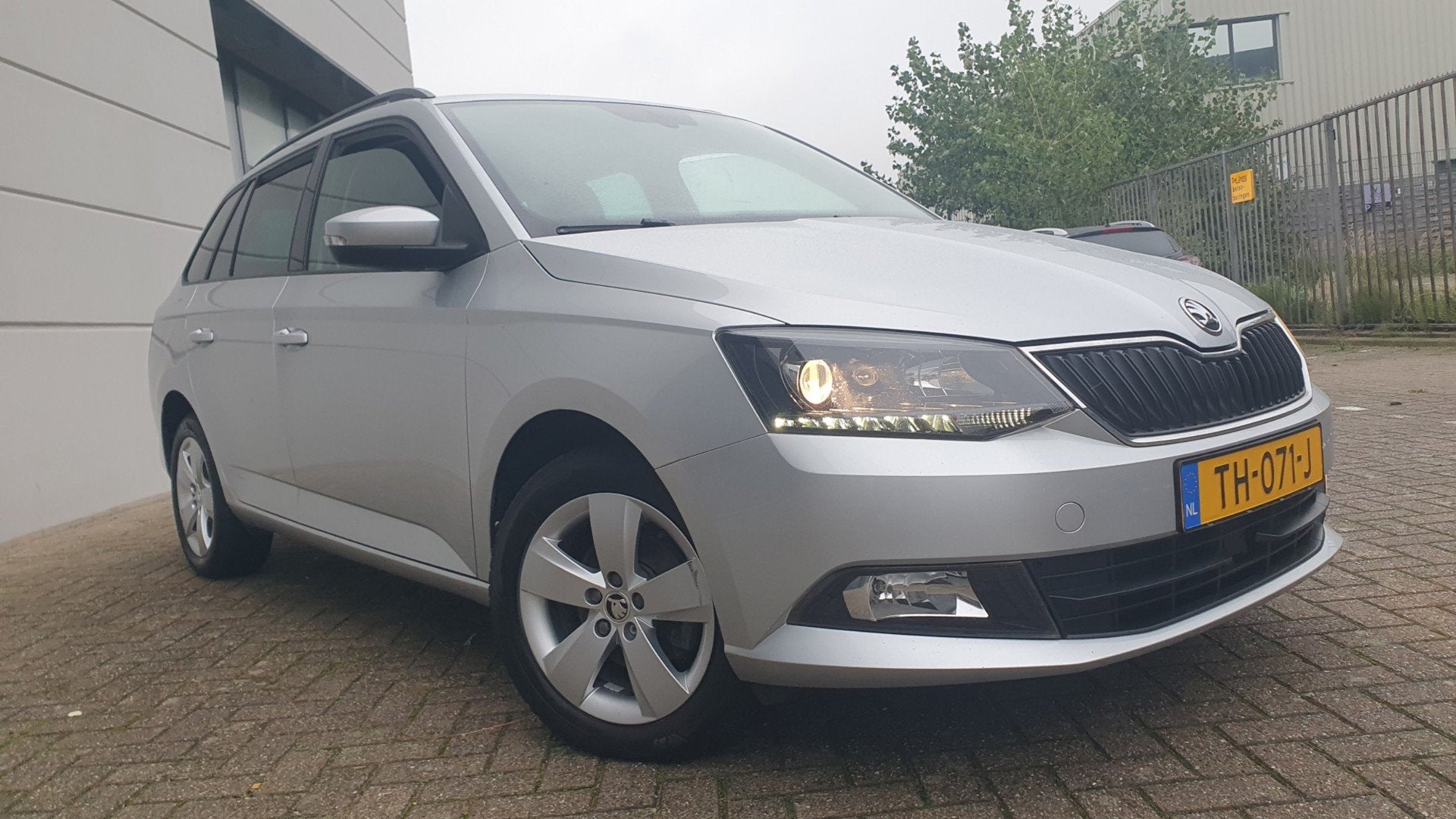 Skoda Fabia Combi 1.0 TSI Style Navi LMV DGL PDC, Auto's, Voorwielaandrijving, 95 pk, 23 km/l, Origineel Nederlands