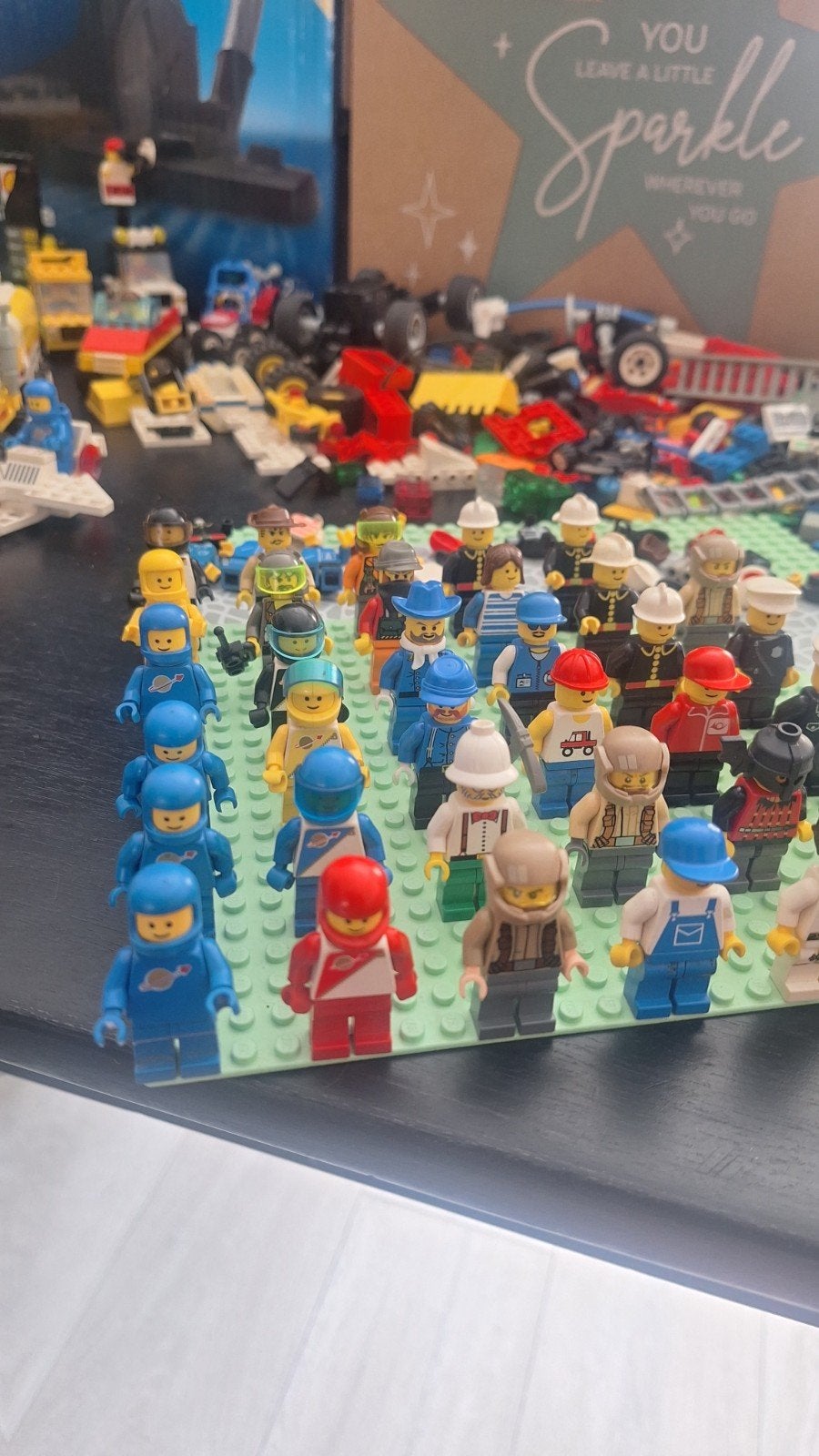 Partij lego minifiguren met wat losse accessoires, Ophalen of Verzenden