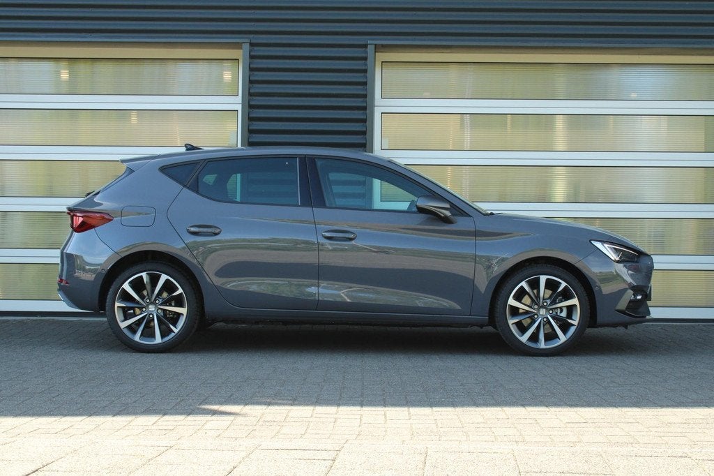 SEAT Leon 1.5 TSI 204pk DSG e-Hybrid FR Business | LMV 18'', Auto's, Seat, 12 maanden, 1498 cc, 4 cilinders, 26 kWh