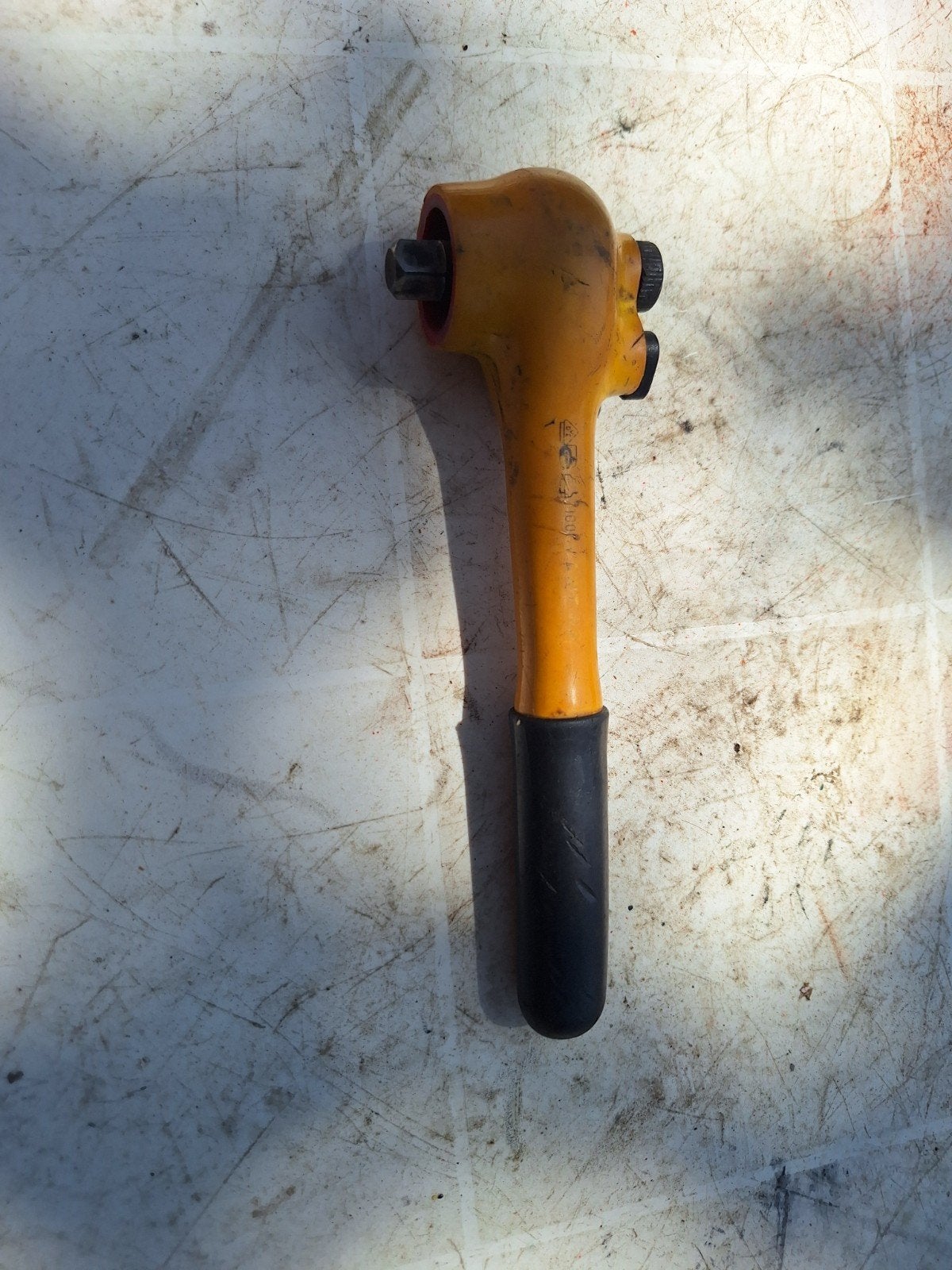 1000v vde ratel 3/8" drive
In goede staat, Gebruikt, Ophalen of Verzenden, X, X