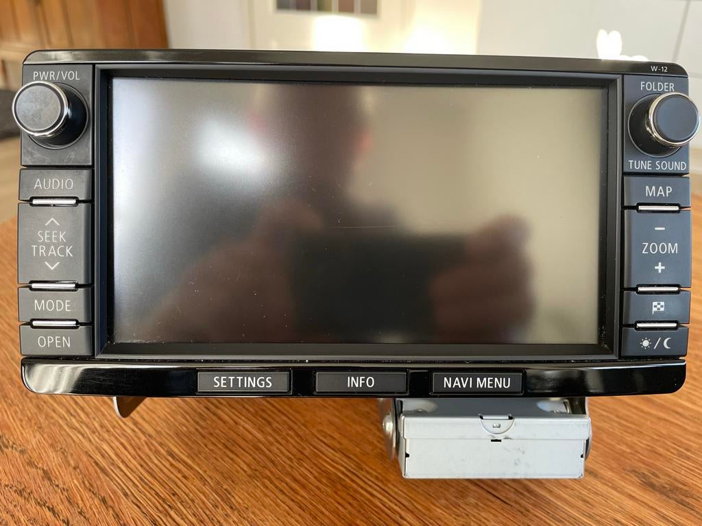 Mitsubishi Outlander W-12 navigatiesysteem, Ophalen of Verzenden, Gebruikt