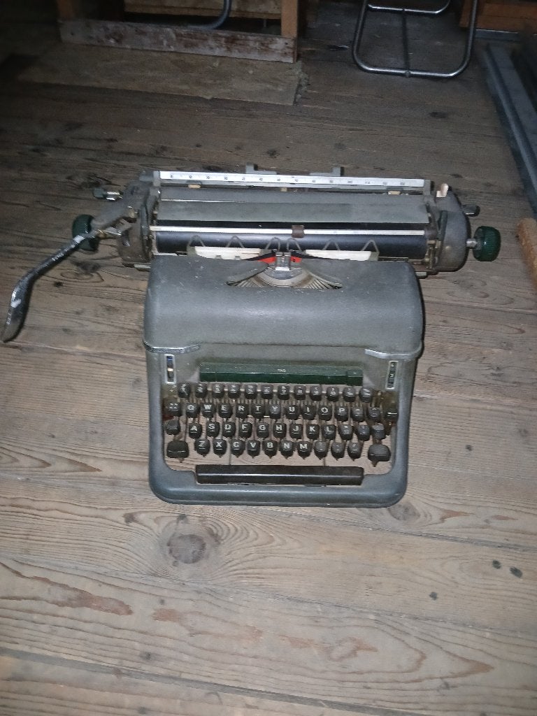 Typemachine Olympia, Diversen, Ophalen, Gebruikt