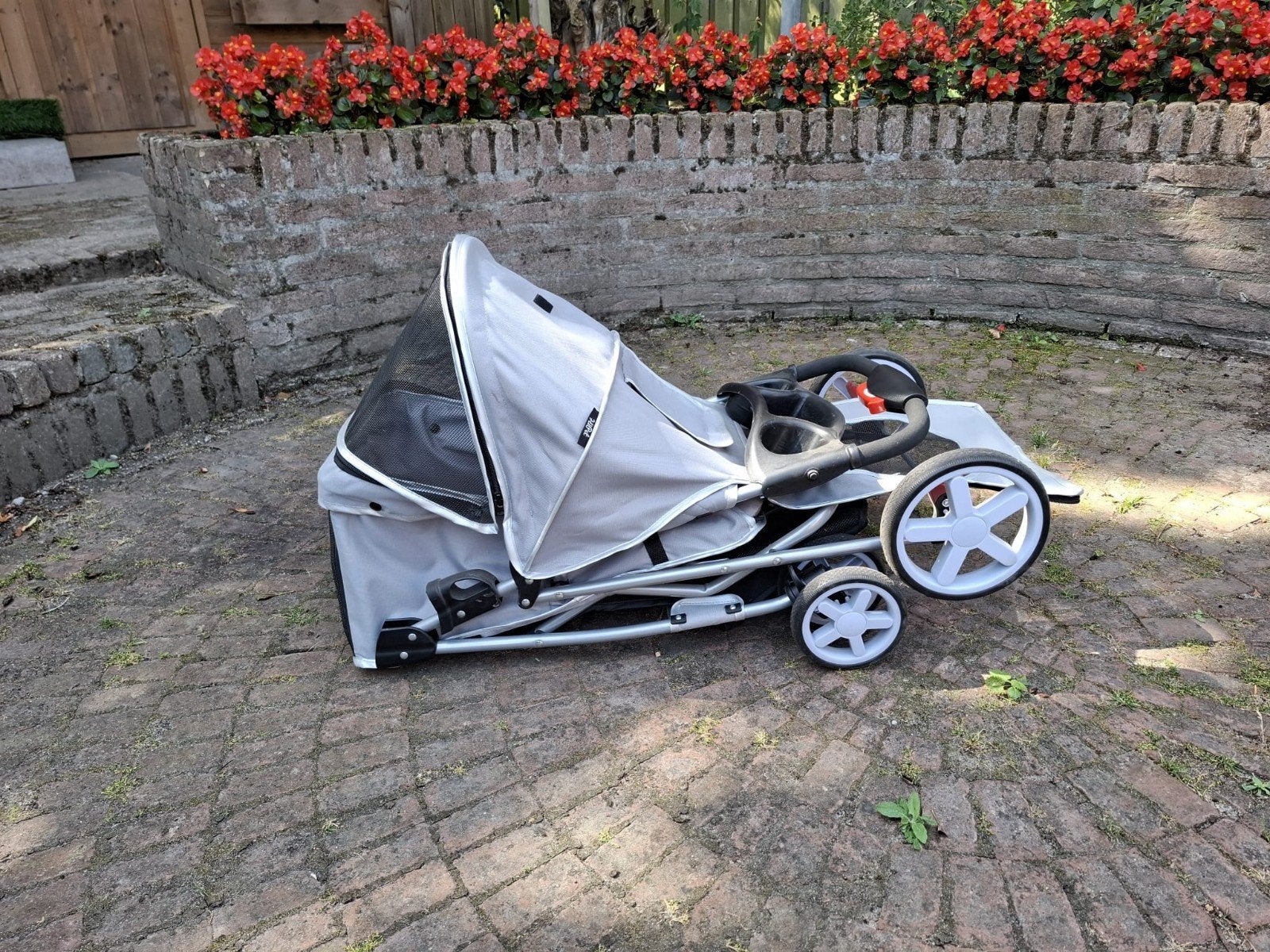 Honden buggy voor klein tot middel honden, Dieren en Toebehoren, Ophalen, Zo goed als nieuw