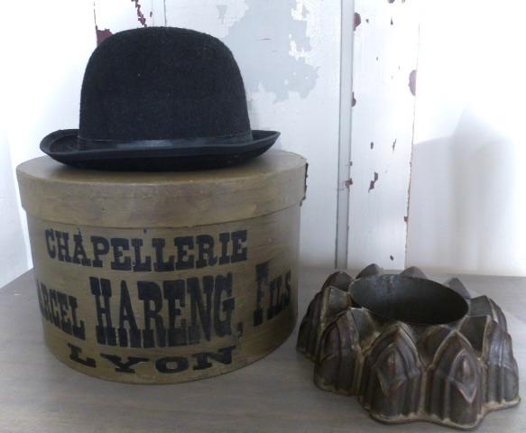 Decoratieve handbeschilderde brocante hoedendoos / Frankrijk, Ophalen of Verzenden