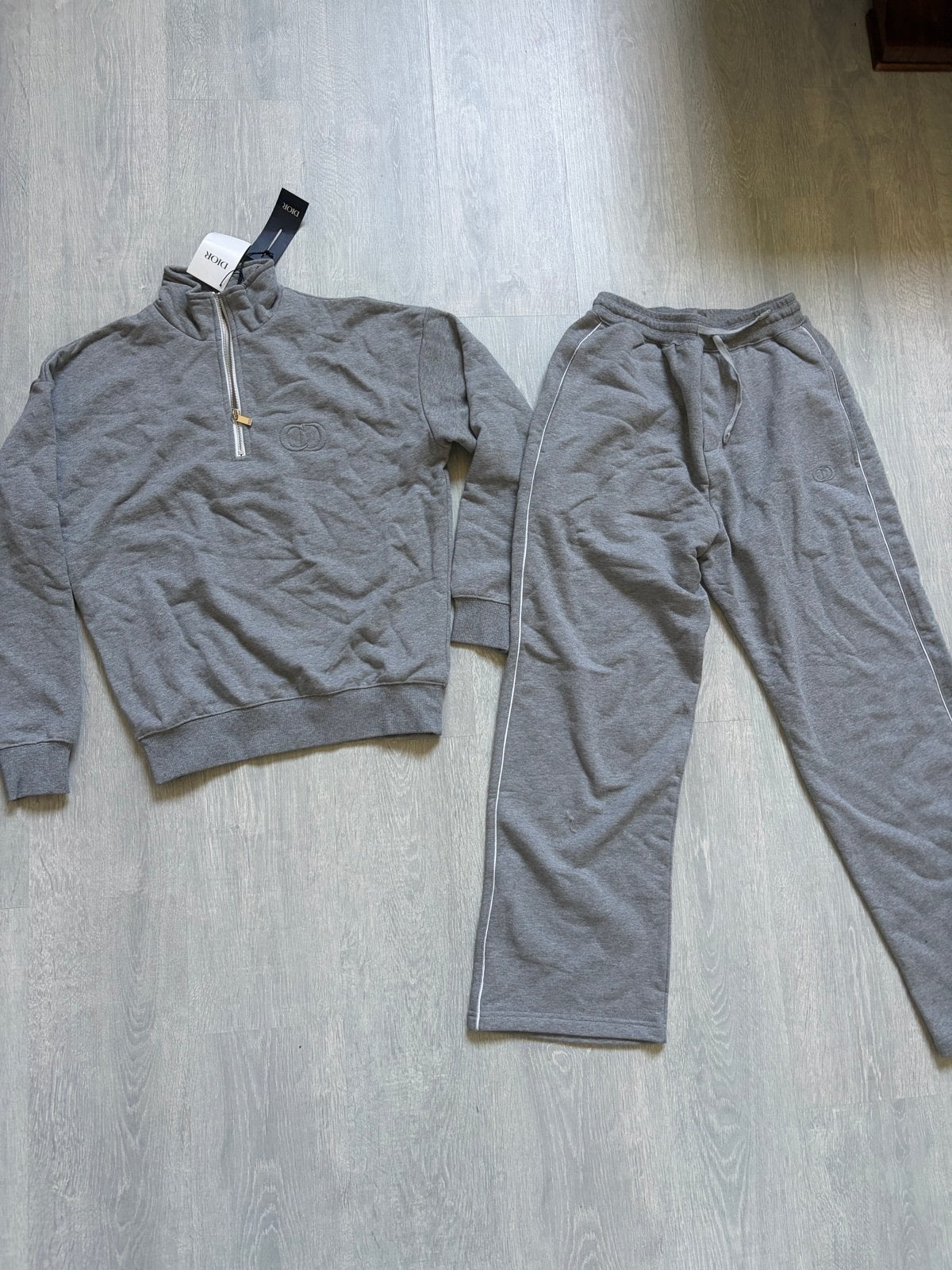Christian Dior Oversized Trainingspak XS Grijs Nieuw, Ophalen of Verzenden, Nieuw, Maat 34 (XS) of kleiner, Grijs