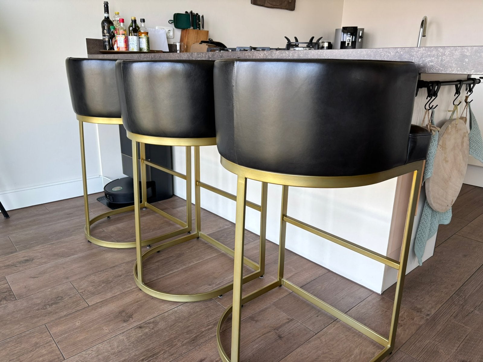 Set van drie rundlederen barkrukken van Maisons du Monde, Ophalen, Gebruikt, Met voetsteun, Leer