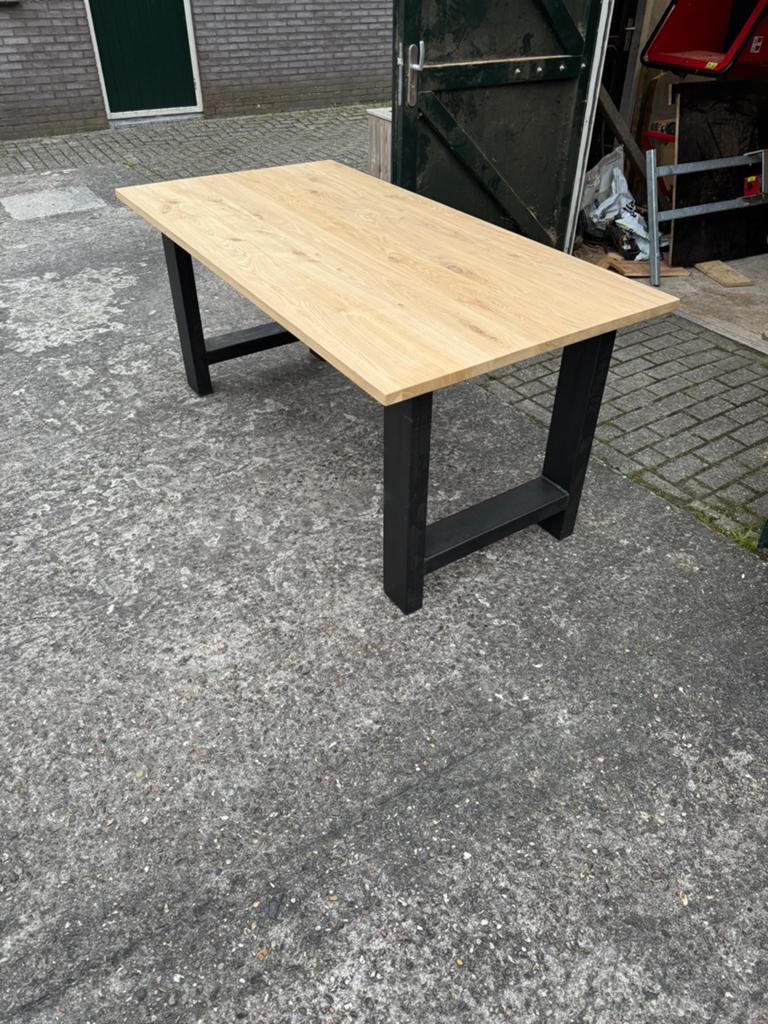 EIKEN TAFEL, Ophalen, Zo goed als nieuw, Rechthoekig, Hout