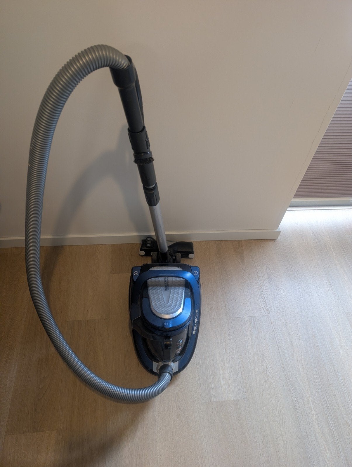 Rowenta Silence Force Cyclonic 4A Stofzuiger, Witgoed en Apparatuur, Stofzuigers, Gebruikt, Sledestofzuiger, Rowenta, Minder dan 1200 watt