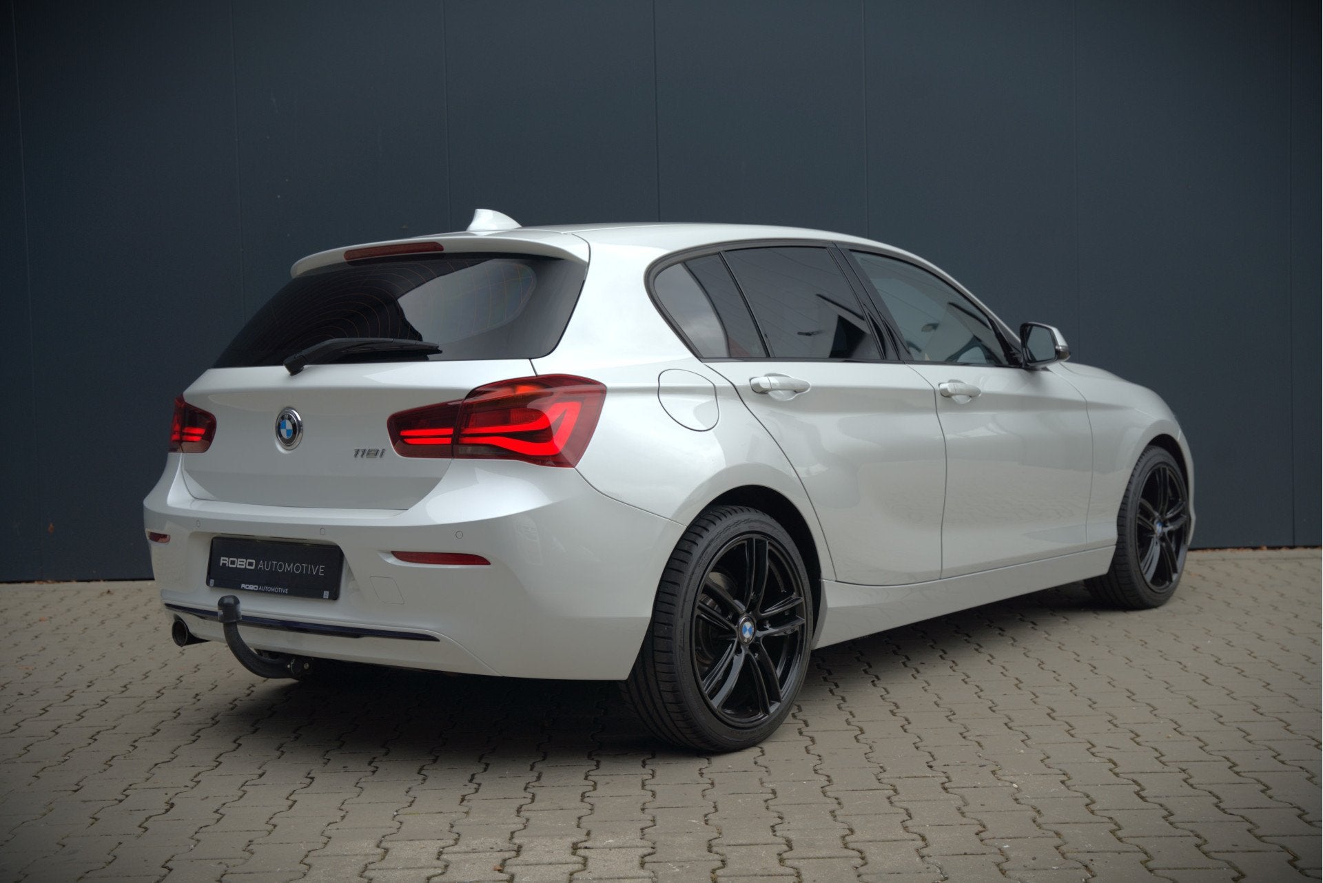 BMW 1-serie 118i Sport Line Edition | Stoelverwarming | Crui, Auto's, BMW, Gebruikt, Automatische klimaatregeling, Wit, Origineel Nederlands