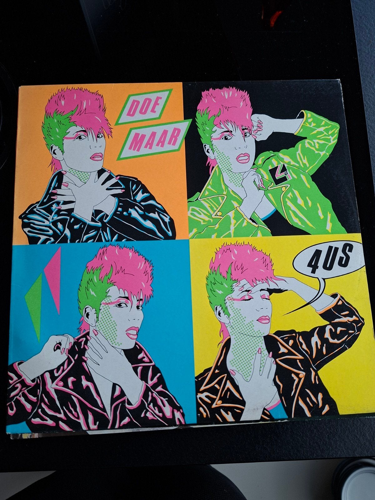 Doe Maar - 4US Vinyl LP (1983) met songteksten, goede staat, Cd's en Dvd's, Verzenden, Gebruikt, 12 inch