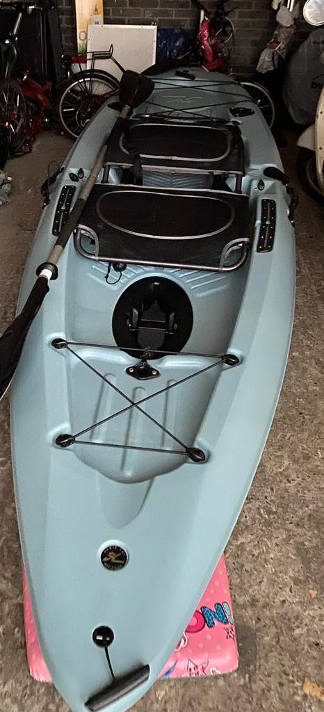 Hobie Outback 10,5 mooie staat met kick-up vinnen en wielen, Ophalen, Zo goed als nieuw, 1-persoons