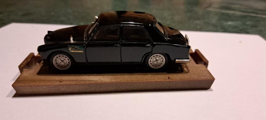 Alfa romeo 1900 polizia, Ophalen of Verzenden, Auto, Overige merken