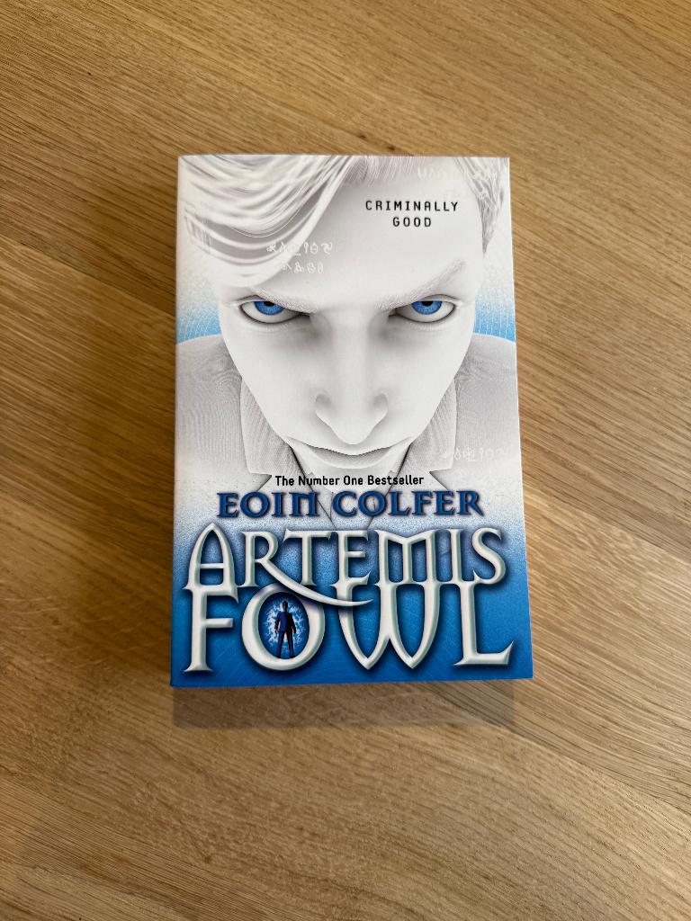 Artemis Fowl Eoin Colfer, Ophalen of Verzenden, Gelezen, Eoin Colfer