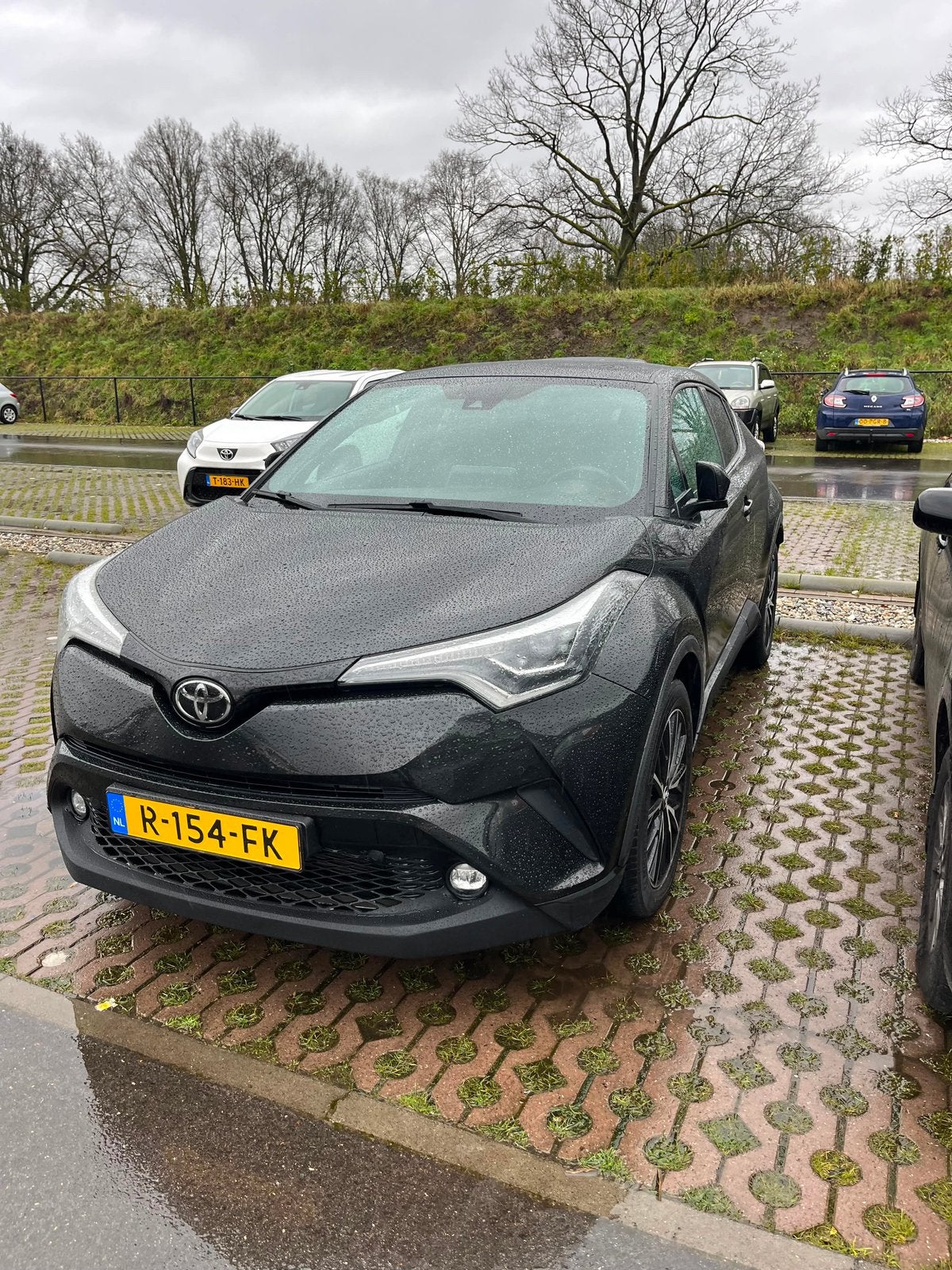 Toyota C-HR 1.2 Turbo 116pk CVT AWD 2018 Zwart, Auto's, Automaat, 4 cilinders, 1435 kg, Zwart