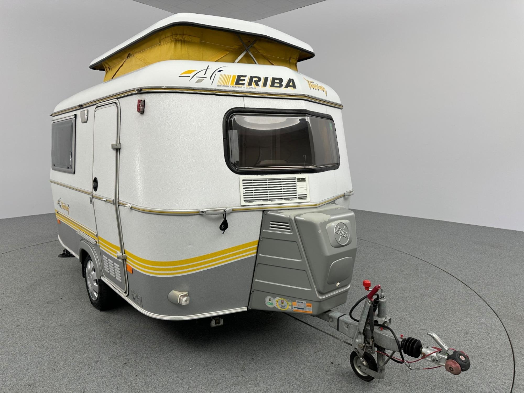 Eriba Touring Pan Familia 320 Voortent Fietsendrager, Vast bed, Reservewiel, Tot en met 2, Bedrijf