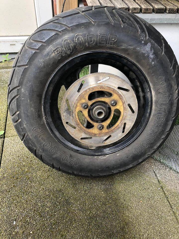 e koop 1 scooter voor band op velg. Afkomstig van gilera t, Ophalen, Gebruikt, Overige typen, Overige merken