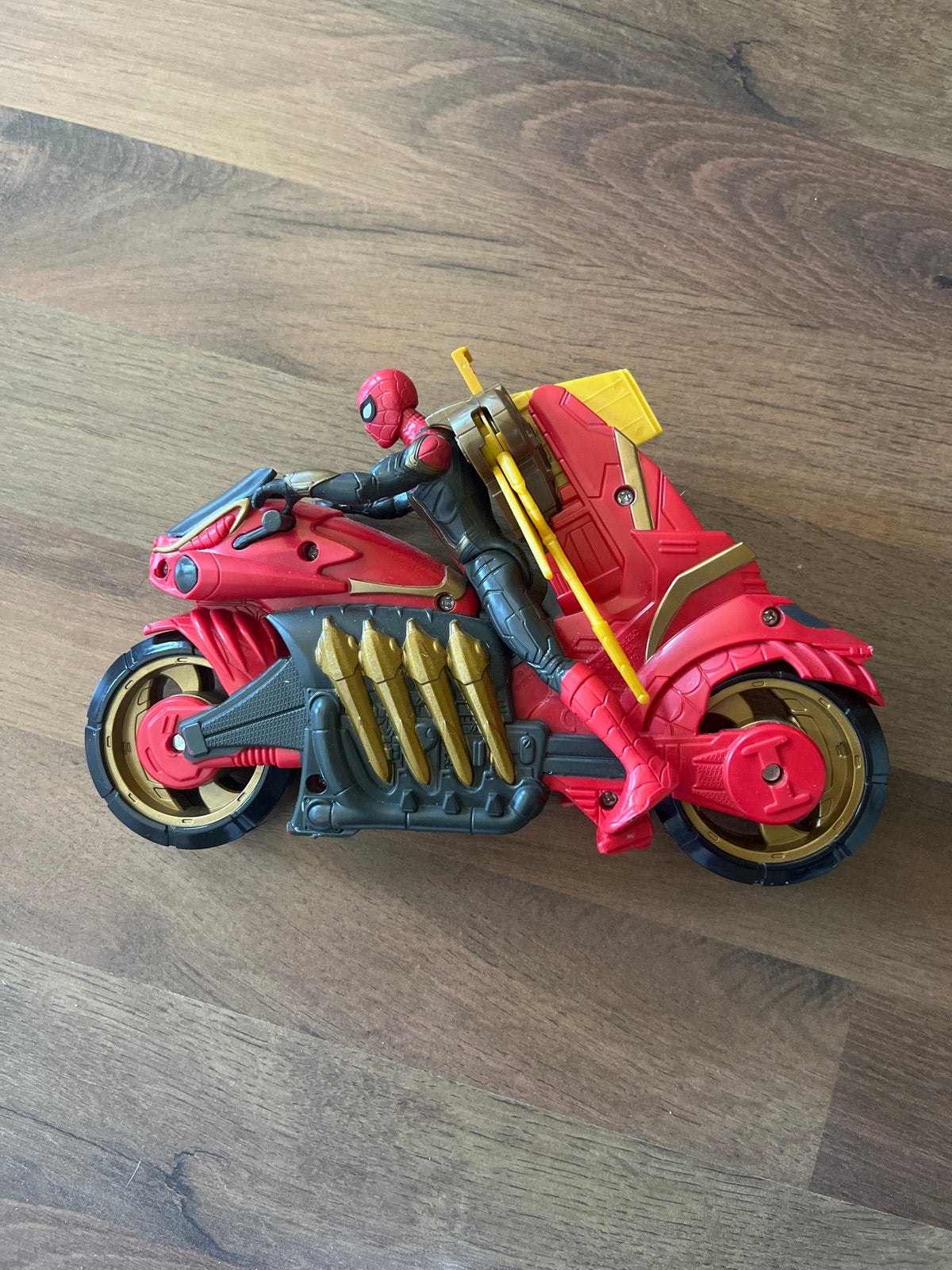 Spiderman actiefiguur met motor en vleugels, Ophalen of Verzenden, Zo goed als nieuw