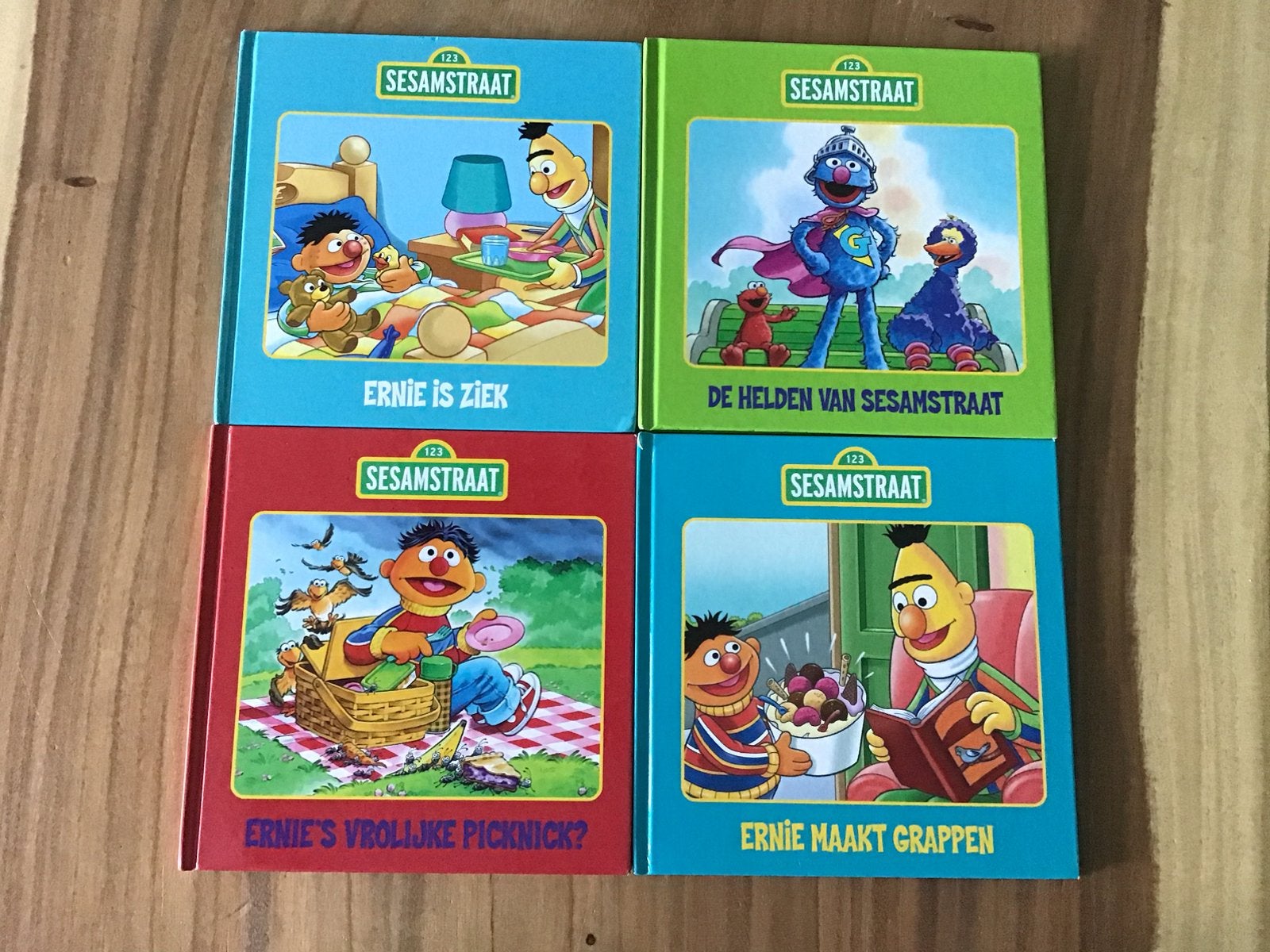 Set van 4 sesamstraat boeken, zo goed als nieuw, Verzenden, Zo goed als nieuw