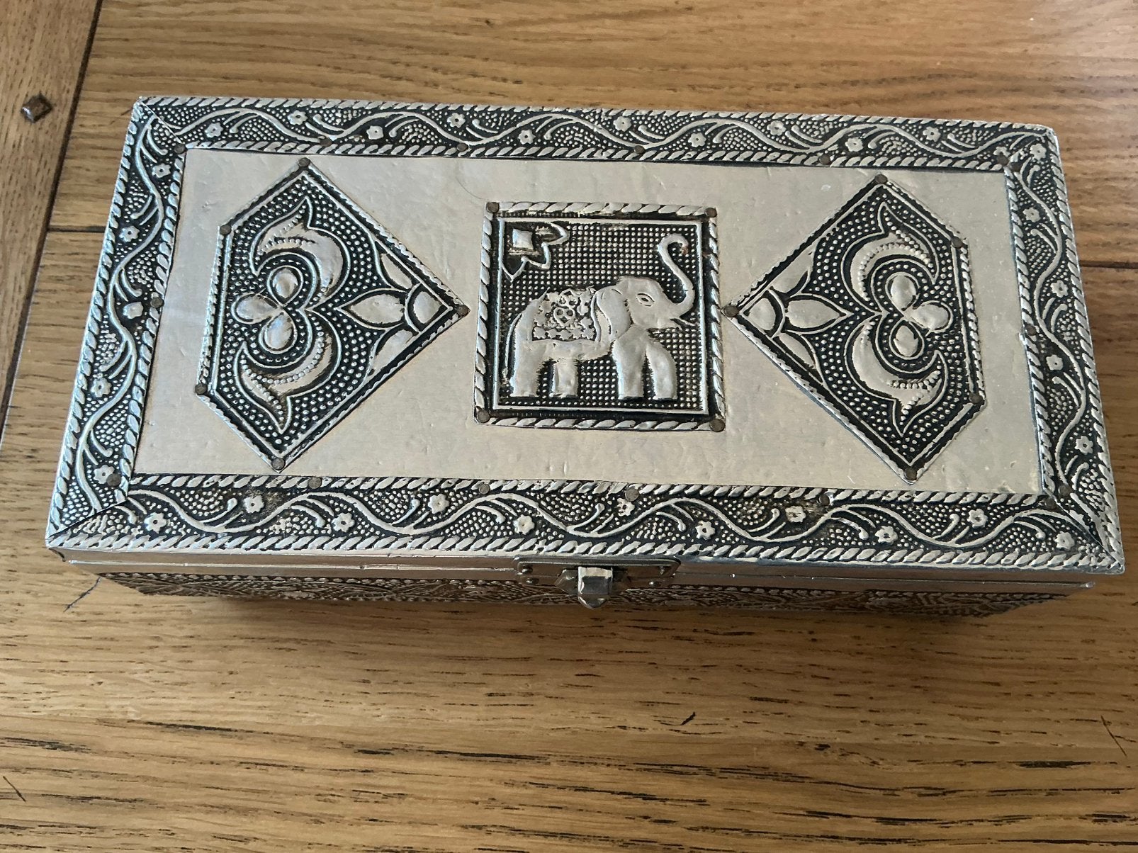 Indiase sieradendoos, vintage, Sieraden, Tassen en Uiterlijk, Beautycases, Ophalen of Verzenden, Zo goed als nieuw, Overige kleuren