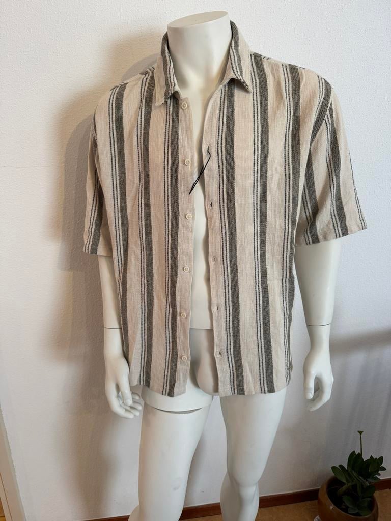 NIEUW Bershka Shirt XL Beige/Groen, Verzenden, Nieuw, Beige, Halswijdte 43/44 (XL)