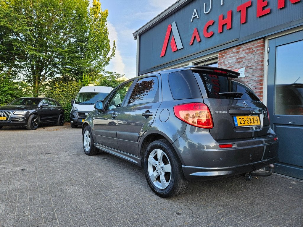 Suzuki SX4 1.6 Arrow Trekhaak! Airco/Clima! Cruise Control!, Auto's, Voorwielaandrijving, Euro 5, Metallic lak, Gebruikt