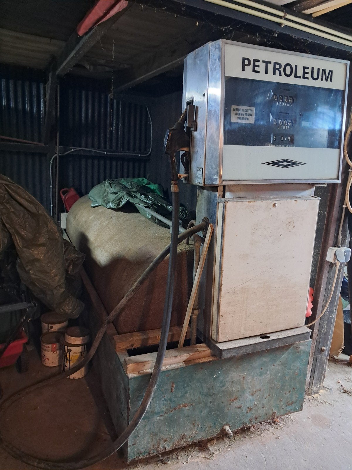 Petroleum Pomp met Tank - Gilbarco, Ophalen
