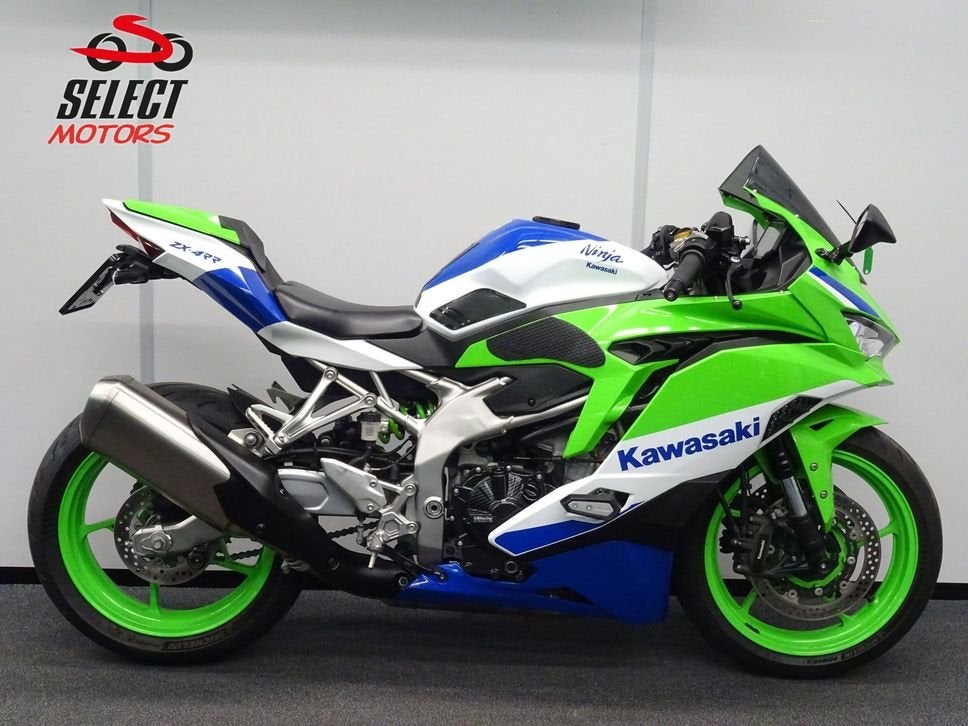 SNELLE KAWASAKI NINJA ZX-4RR 40TH ANNIVERSARY EDITION (2024), 4 cilinders, Motorrijbewijs A, Onbekend, 399 cc