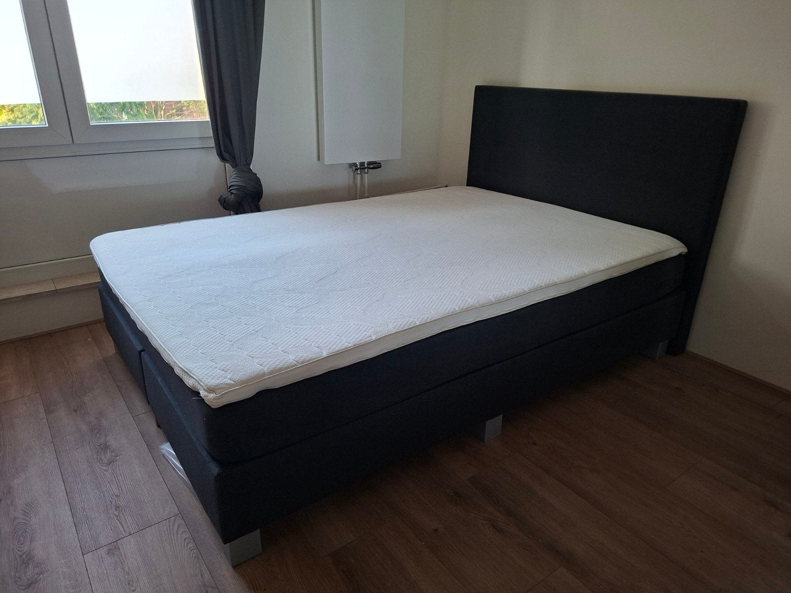 Boxspring 140x200 cm met matras en topper, Huis en Inrichting, Ophalen, Tweepersoons, 140 cm, Stof