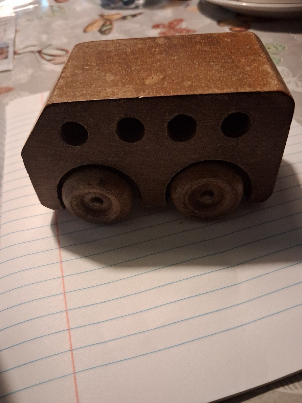 Houten Speelgoedauto Made By Peet Suriname, Ophalen