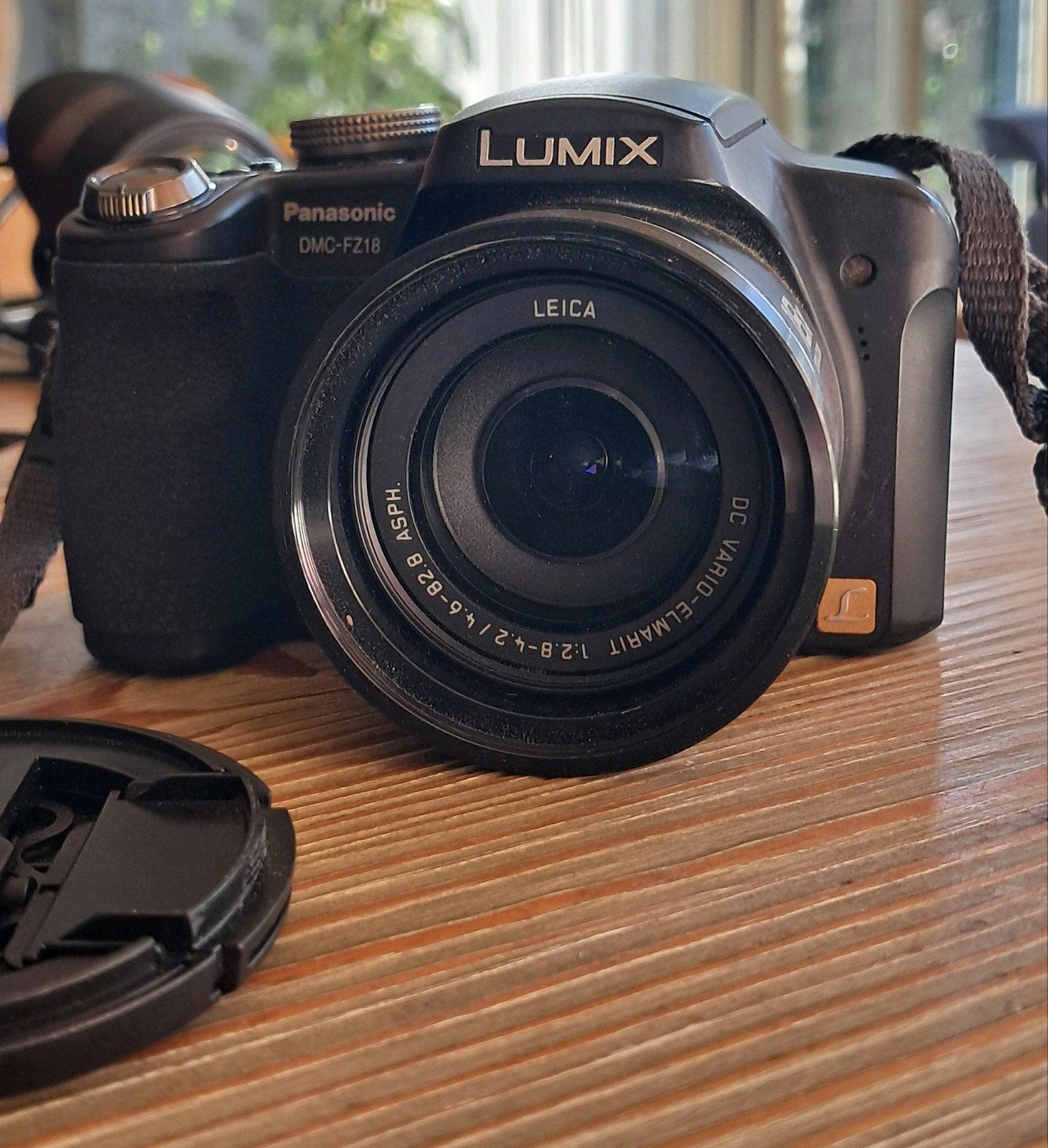 Digitale Camera Panasonic model DMC-FZ18 Lumix, Gebruikt, Samsonite, Gevoerd, Ophalen of Verzenden