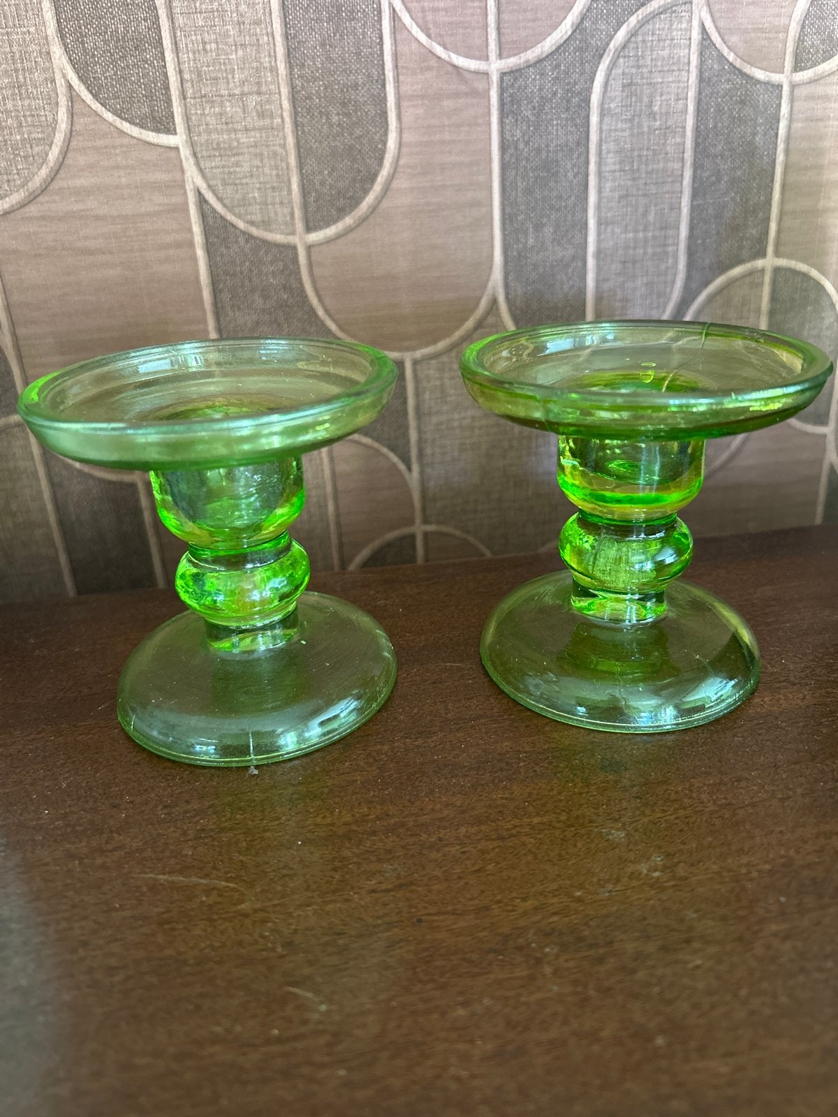 Twee vintage groene glazen kandelaren, Ophalen of Verzenden, Glas