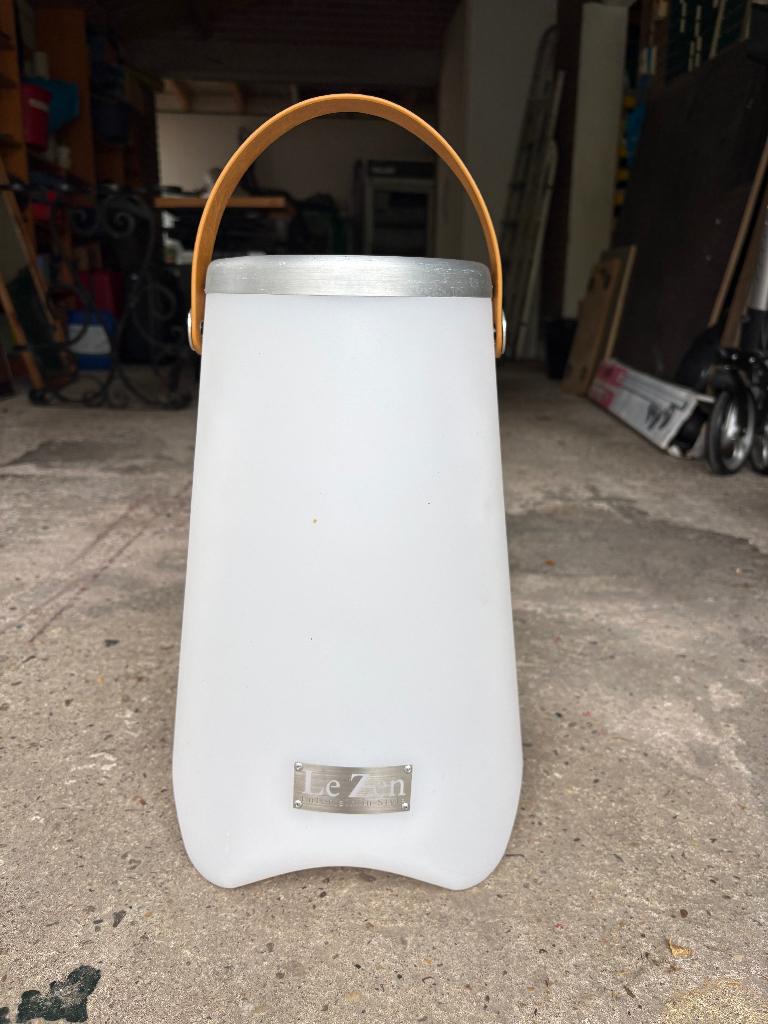 Le Zen Draadloze Lamp / Bluetooth Luidspreker / Wijnkoeler, Ophalen of Verzenden, Zo goed als nieuw, Kunststof, Minder dan 5 flessen