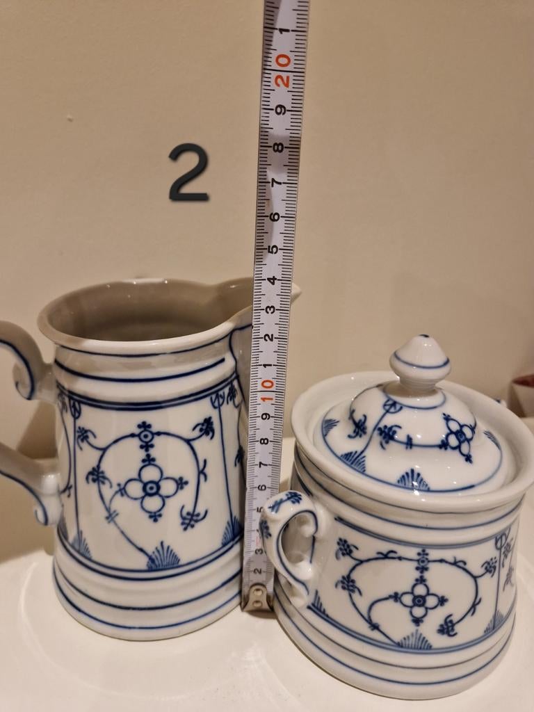 Melk suiker kannetje Jägers blau Saks Eisenberg nr2, Antiek en Kunst, Antiek | Servies compleet, Ophalen of Verzenden