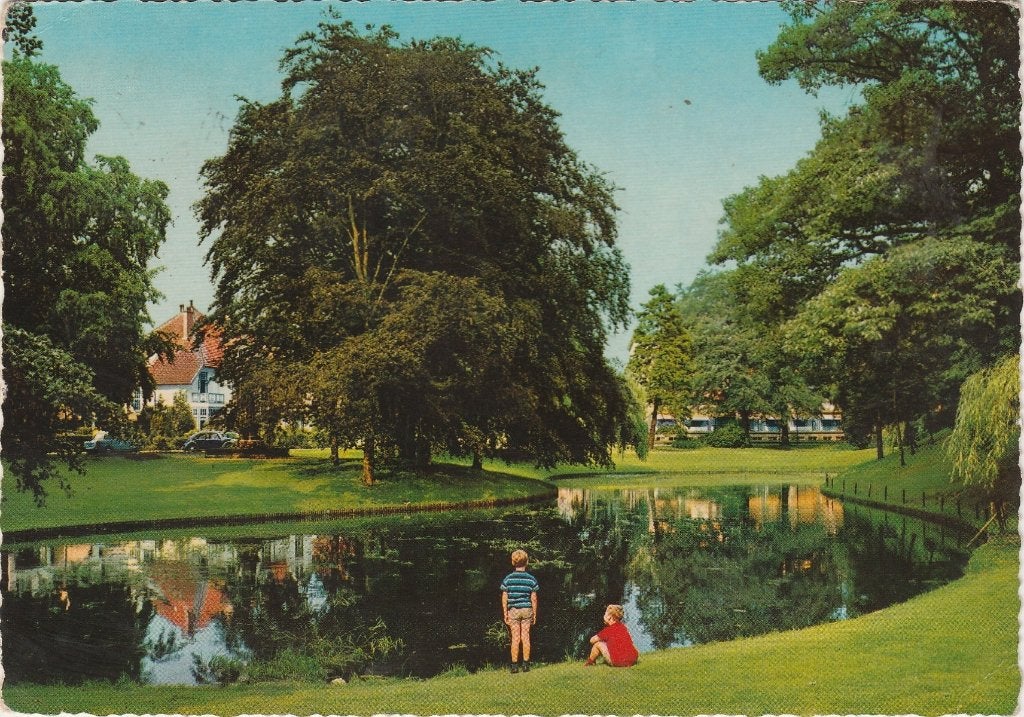 ZEIST Wilhelmina Park, Verzamelen, Ansichtkaarten | Nederland, Gelopen, Utrecht, 1960 tot 1980, Verzenden