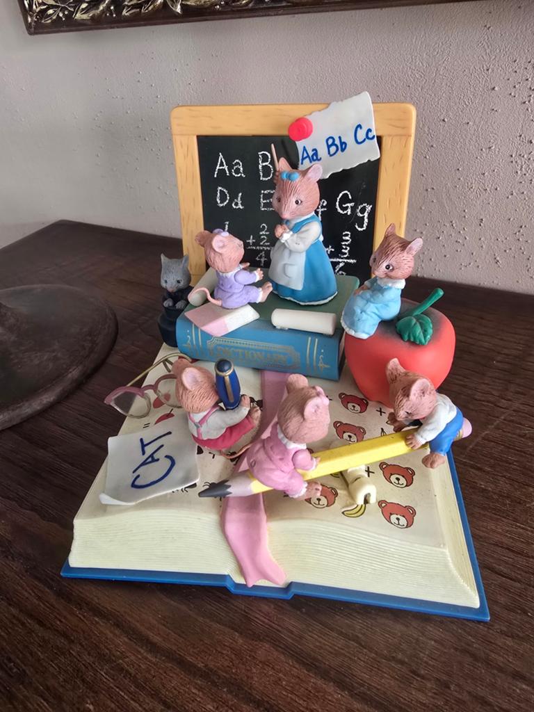 Muziekdoos Schoolklas, Verzamelen, Ophalen of Verzenden, Beeldje of Figuurtje