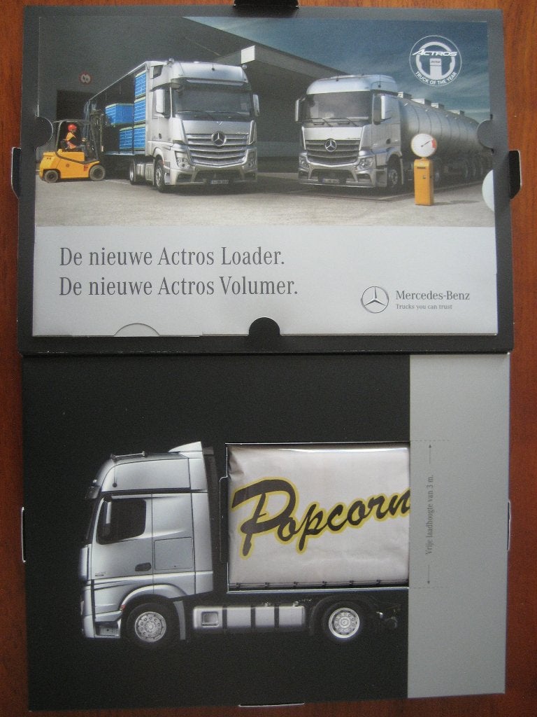 Mercedes-Benz Actros popcorn en folder (mei 2012), Ophalen of Verzenden, Nieuw, Mercedes