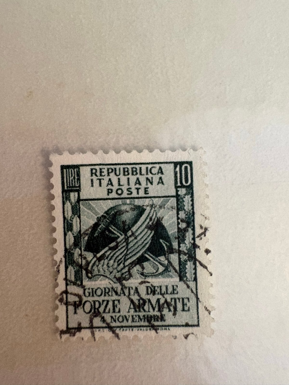 Italiaanse postzegel - Giornata delle Forze Armate, Ophalen of Verzenden, Italië, Gestempeld