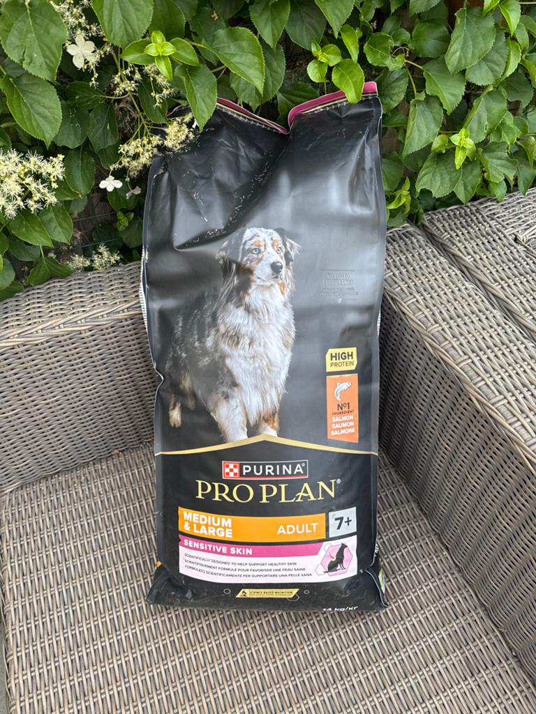 14kg Purina pro plan sensitive skin medium/large 7+, Ophalen, Hond