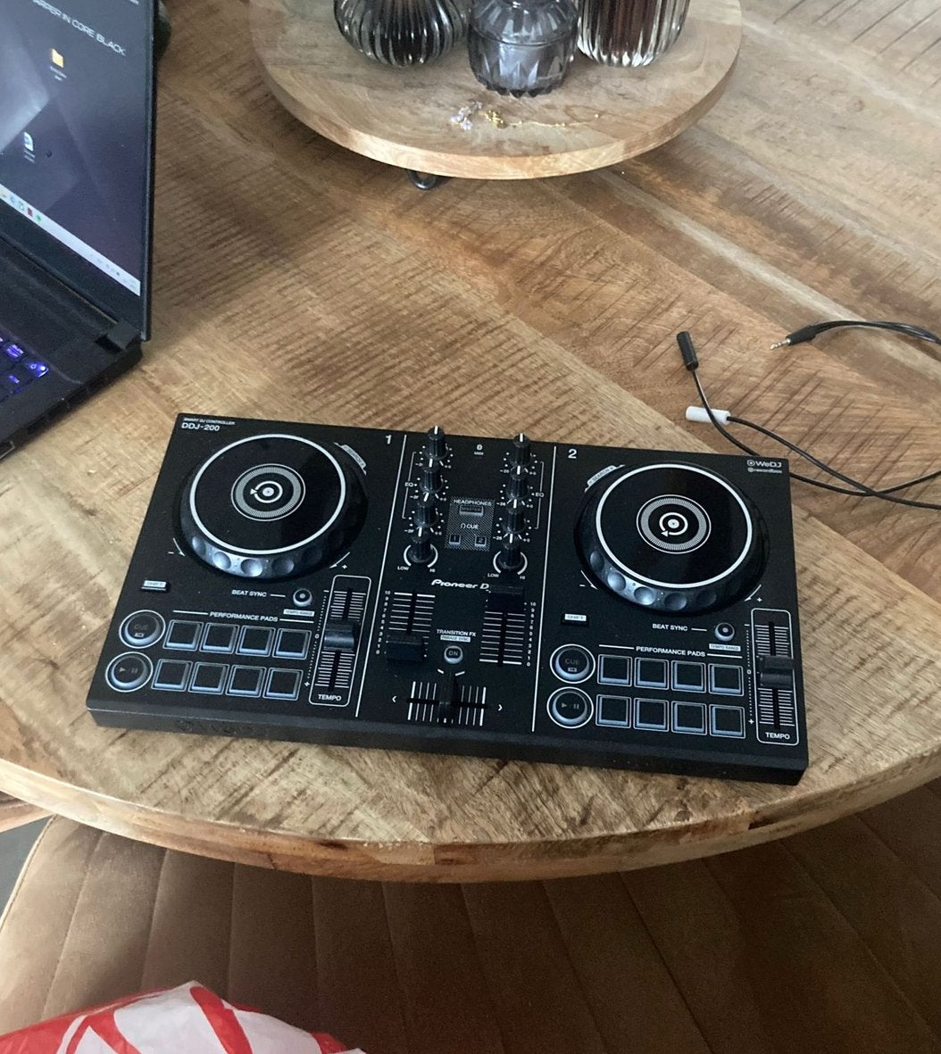 Pioneer DDJ-200 DJ controller incl kabels, Ophalen of Verzenden, Zo goed als nieuw, Pioneer